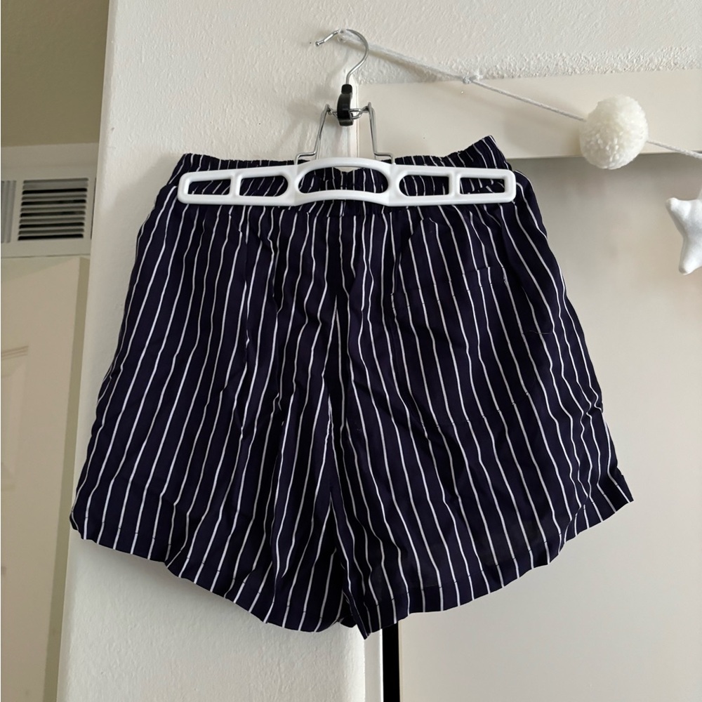 Skort - Picture 2 of 2